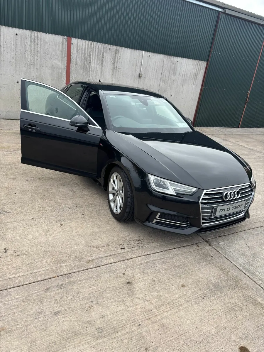 Audi A4 2017 2.0l TDI S-line Auto - Image 3