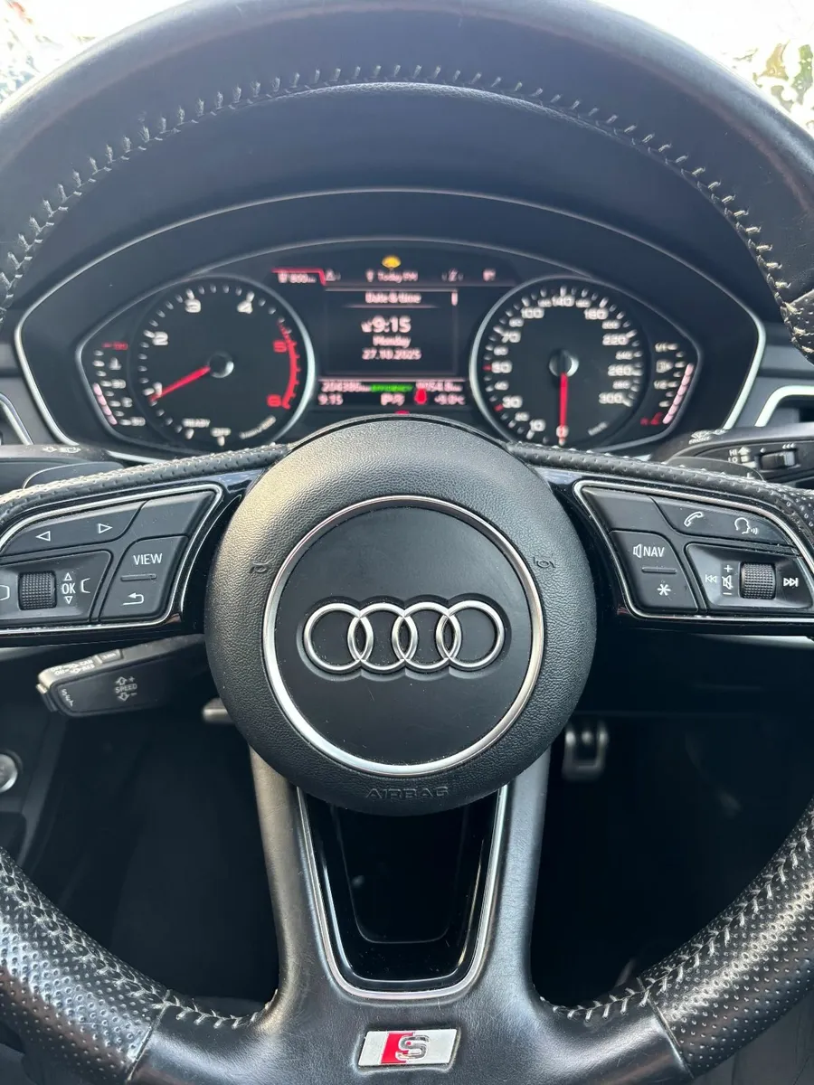 Audi A4 2017 2.0l TDI S-line Auto - Image 4