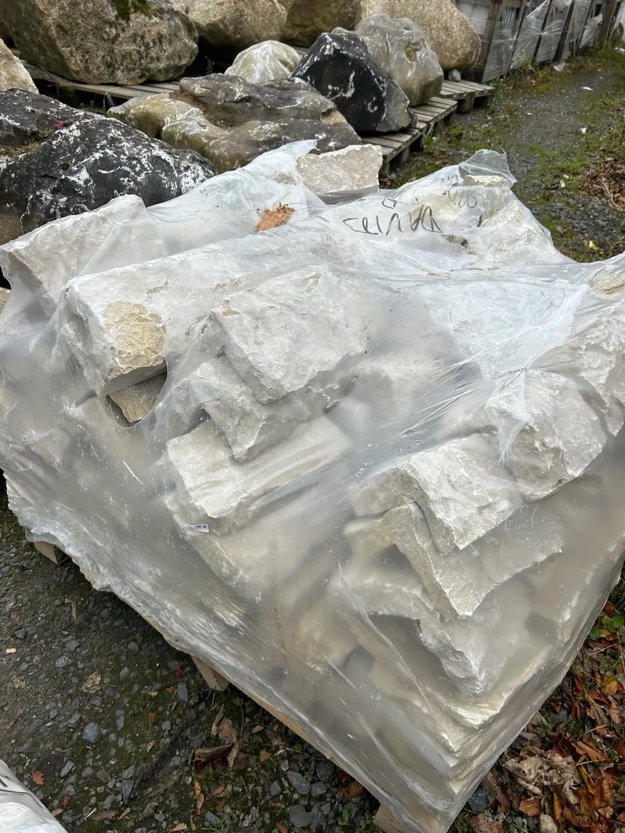 Lake Garda Luxury Italian Cladding & Corners - Image 2