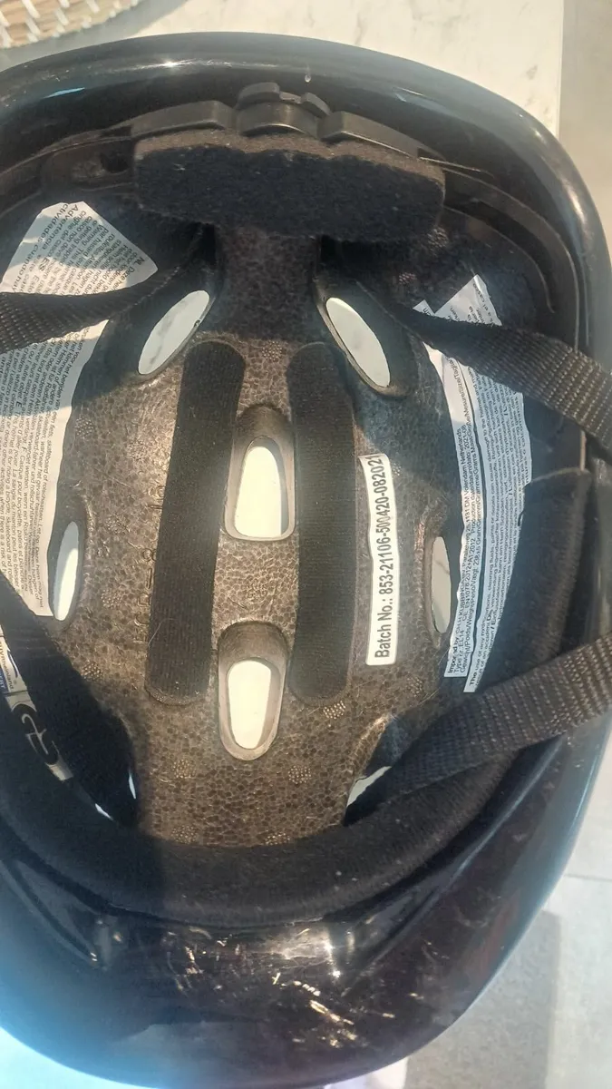 Boys helmet cycling - Image 2
