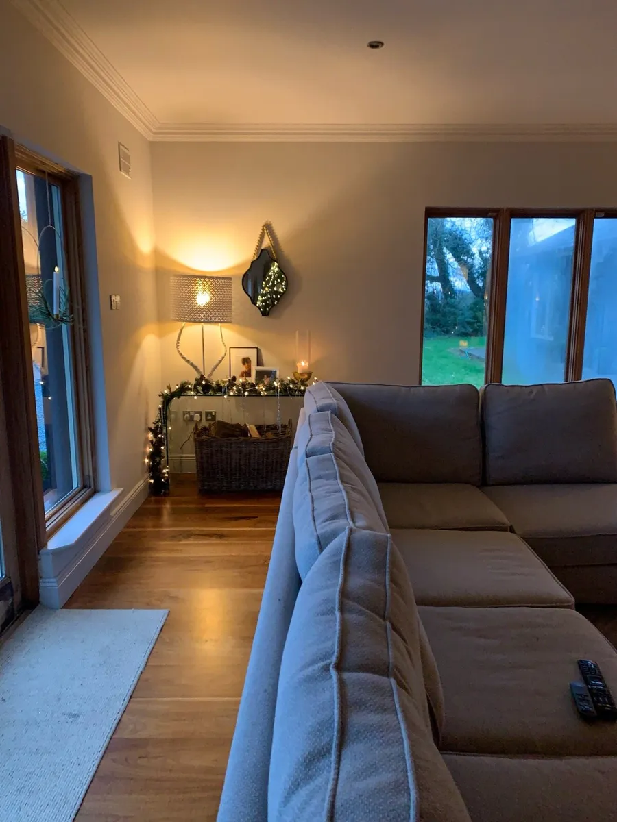 Corner sofa - Image 1