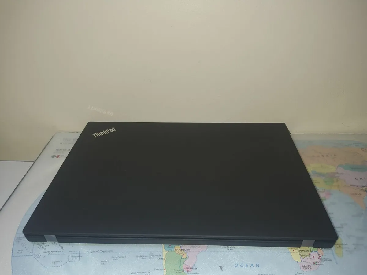 Lenovo ThinkPad T490 Intel i5 8th Gen | 16GB RAM | - Image 2
