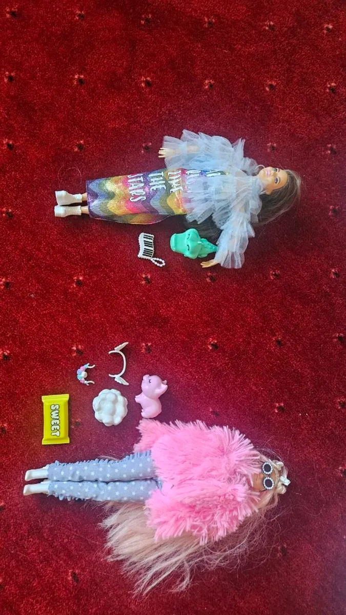 Assorted Barbies - Image 2