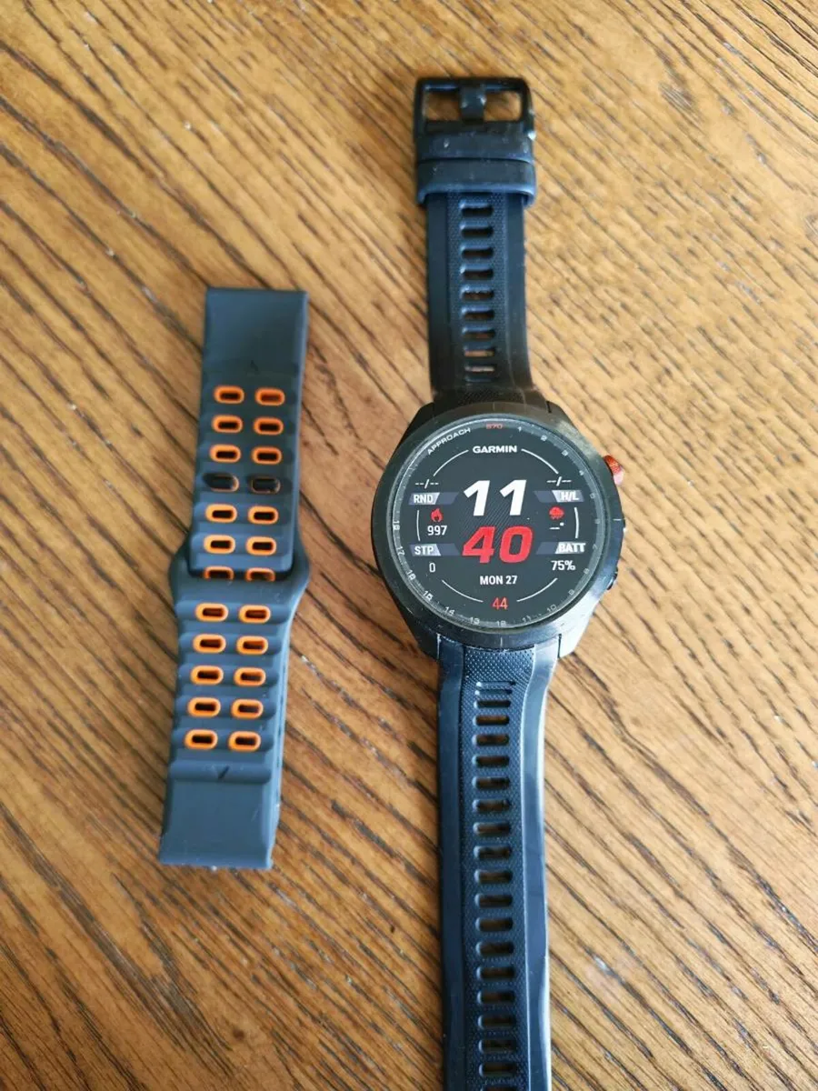 Garmin S70 Golf Watch - Image 1
