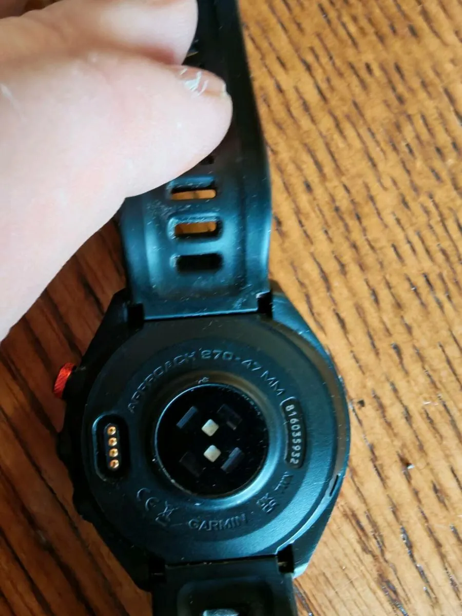 Garmin S70 Golf Watch - Image 4