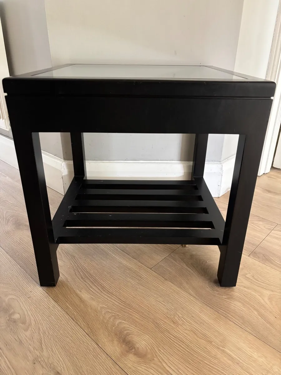 Wooden side table with glass top - Image 3