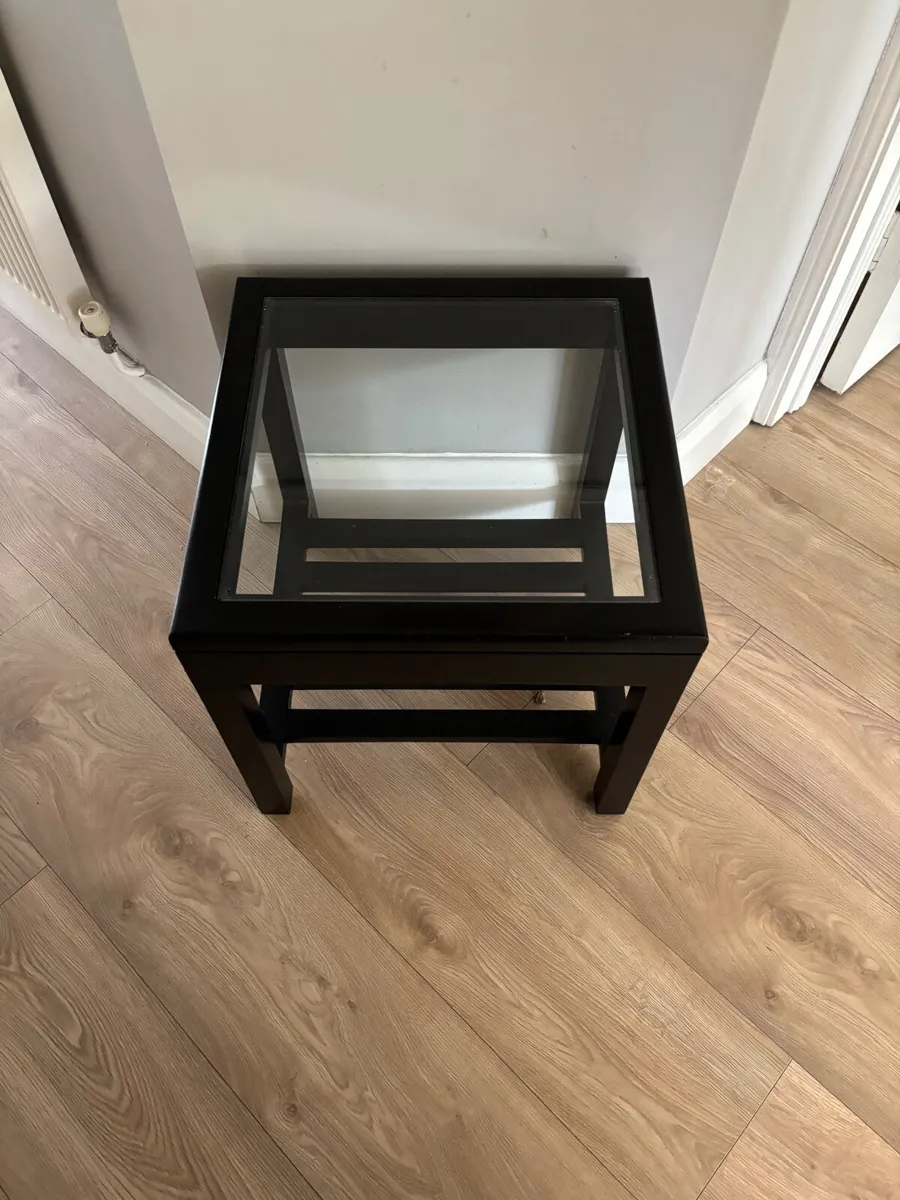 Wooden side table with glass top - Image 1