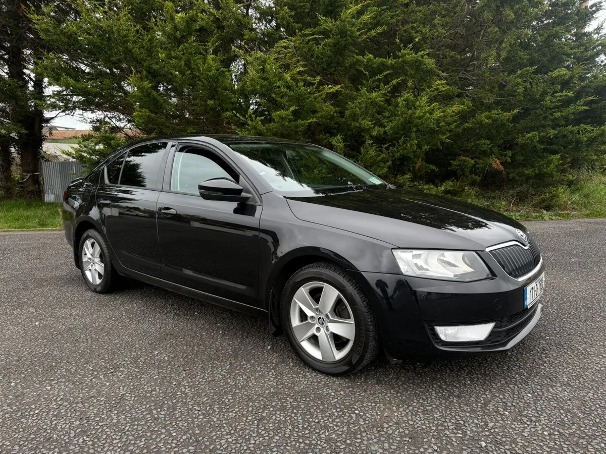 2017 SKODA OCTAVIA AMBITION 2.0TDI 150HP DSG AUTO - Image 3