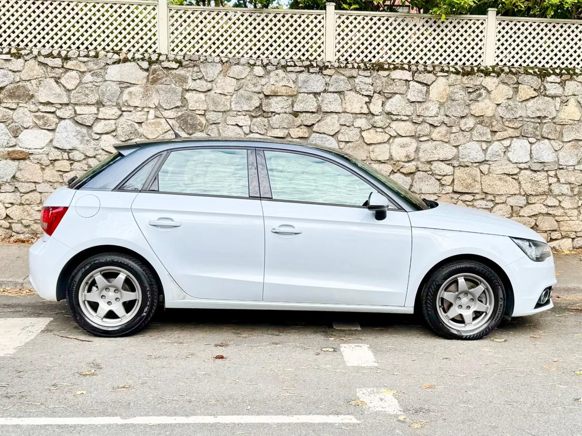 Audi A1 2013!!! AUTO !!!! 1.4 Tsi !!! NEW NCT - Image 4