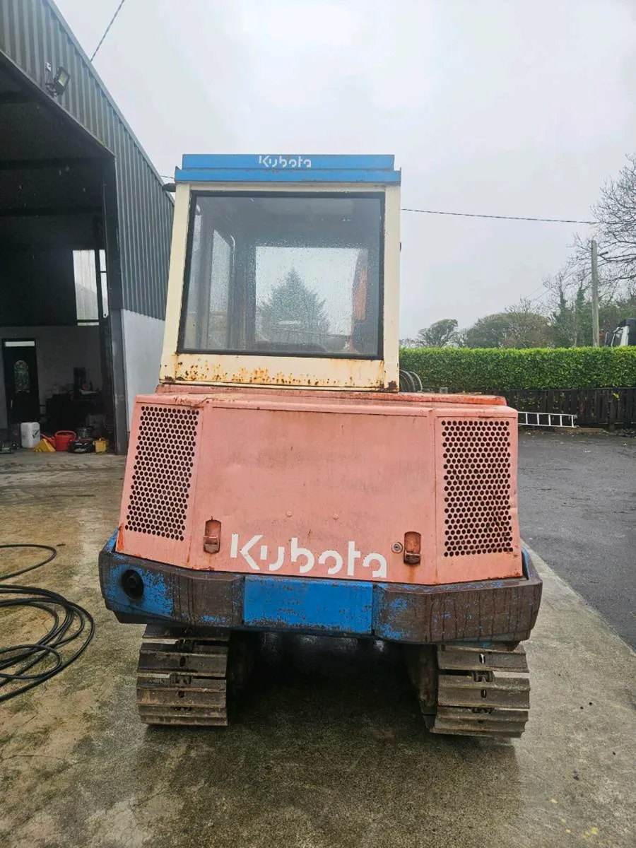 Kubota 3 ton digger - Image 3