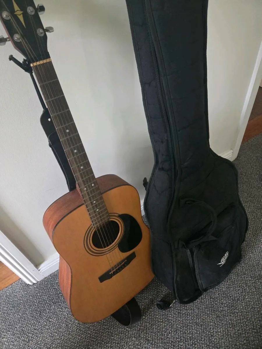 Guitar - Image 3