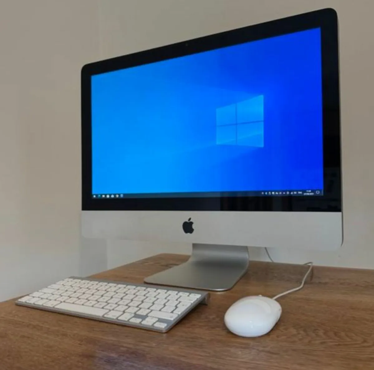 iMac 21,5" Mid 2011 i5 4x2.5GHz 20GB 256GB SSD - Image 2