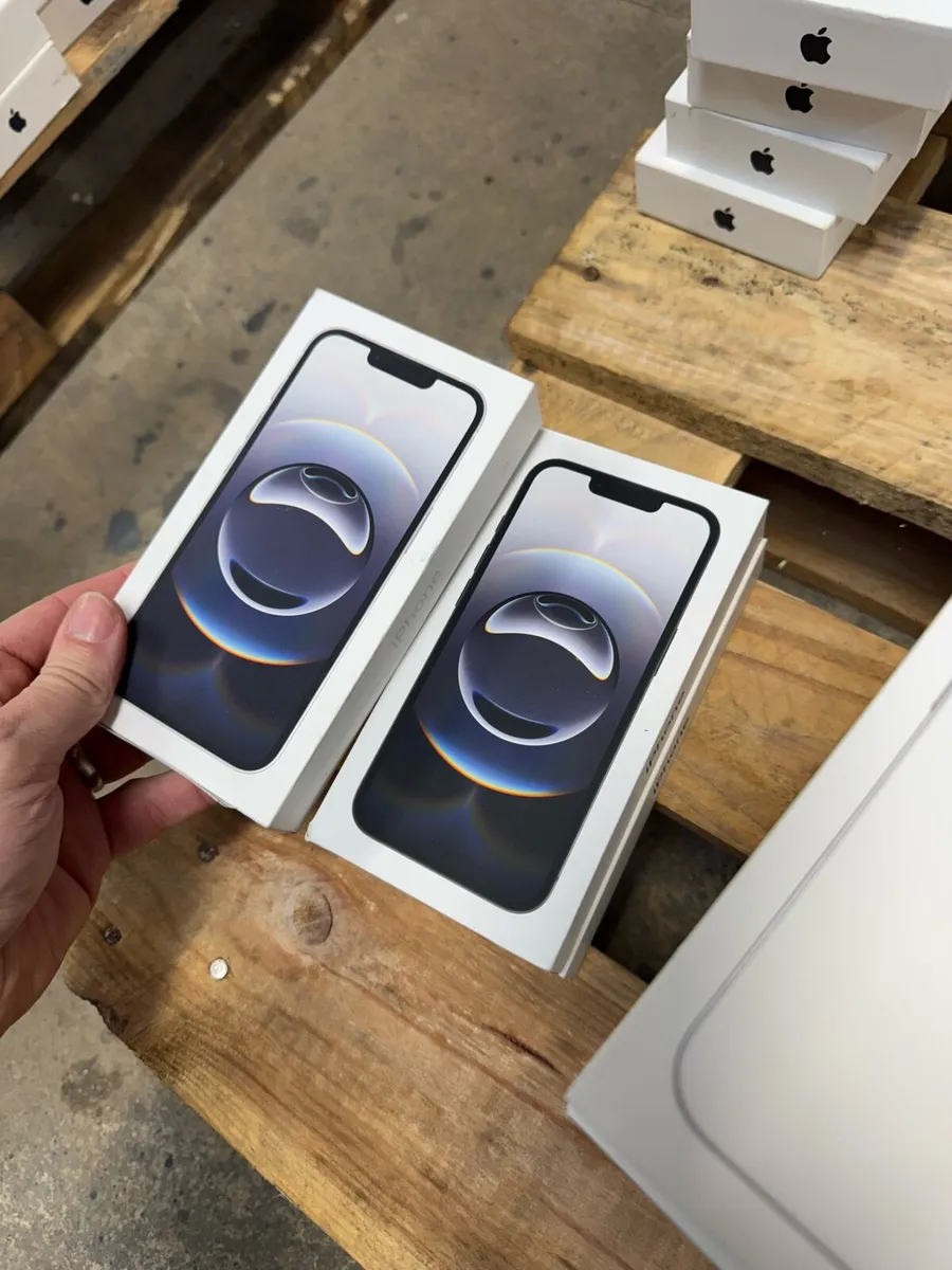 Over 2,000 Apple iPhone Boxes - Ideal for eBay - Image 4