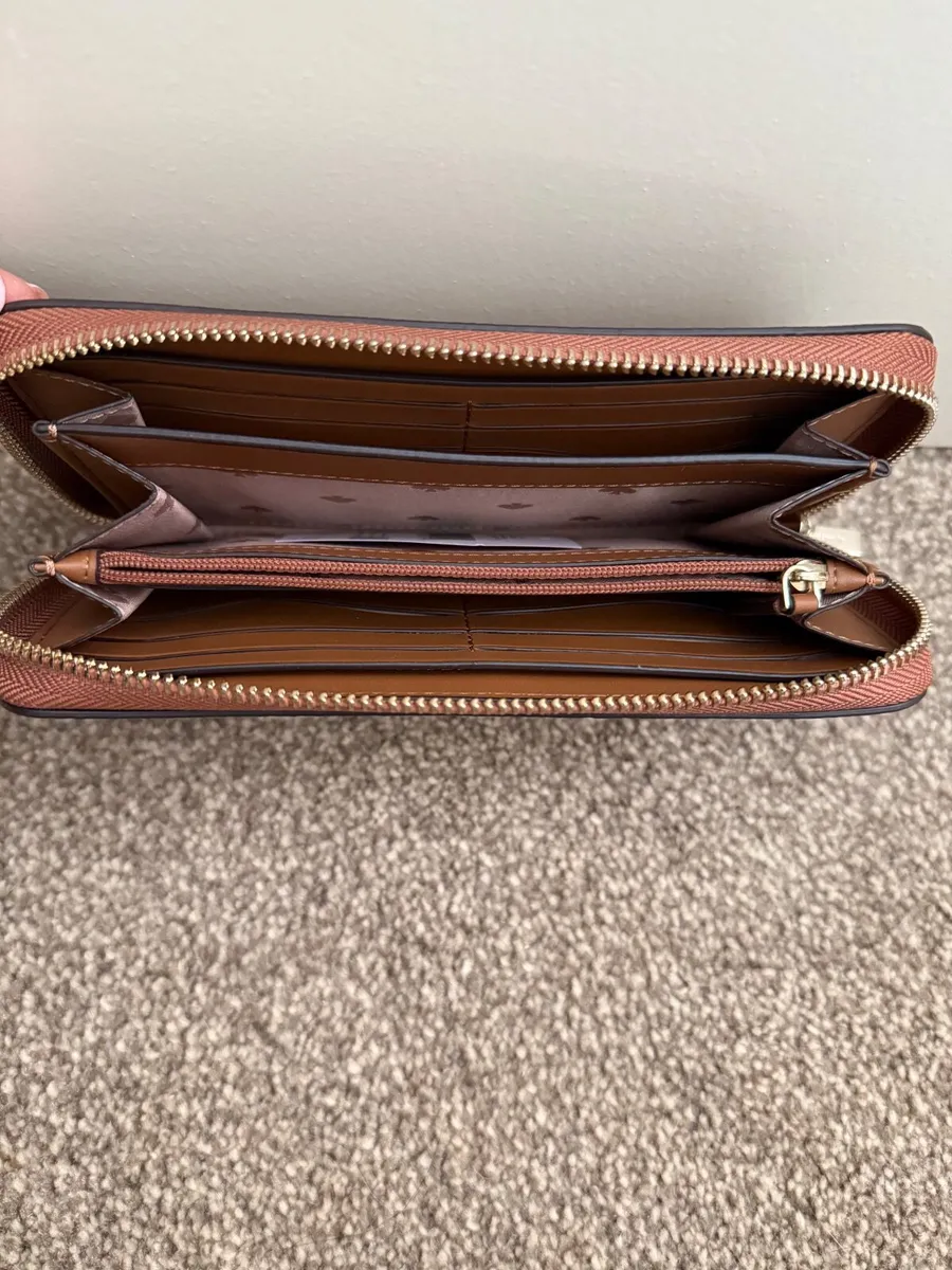 Authentic Kate Spade Large Continental Wallet NEW - Image 4