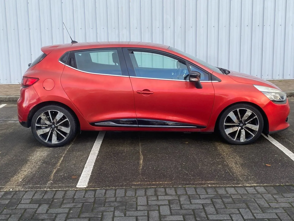 2014 Clio diesel, 1 Previous Owner, 105k mikes - Image 1