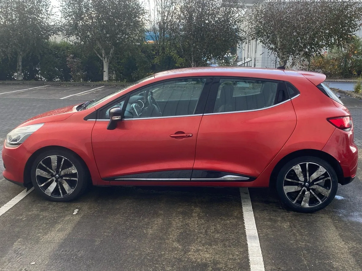 2014 Clio diesel, 1 Previous Owner, 105k mikes - Image 4