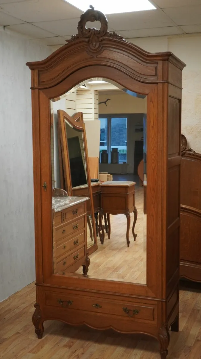 French Oak Single-Door Mirrored Armoire / Linen Cu - Image 2