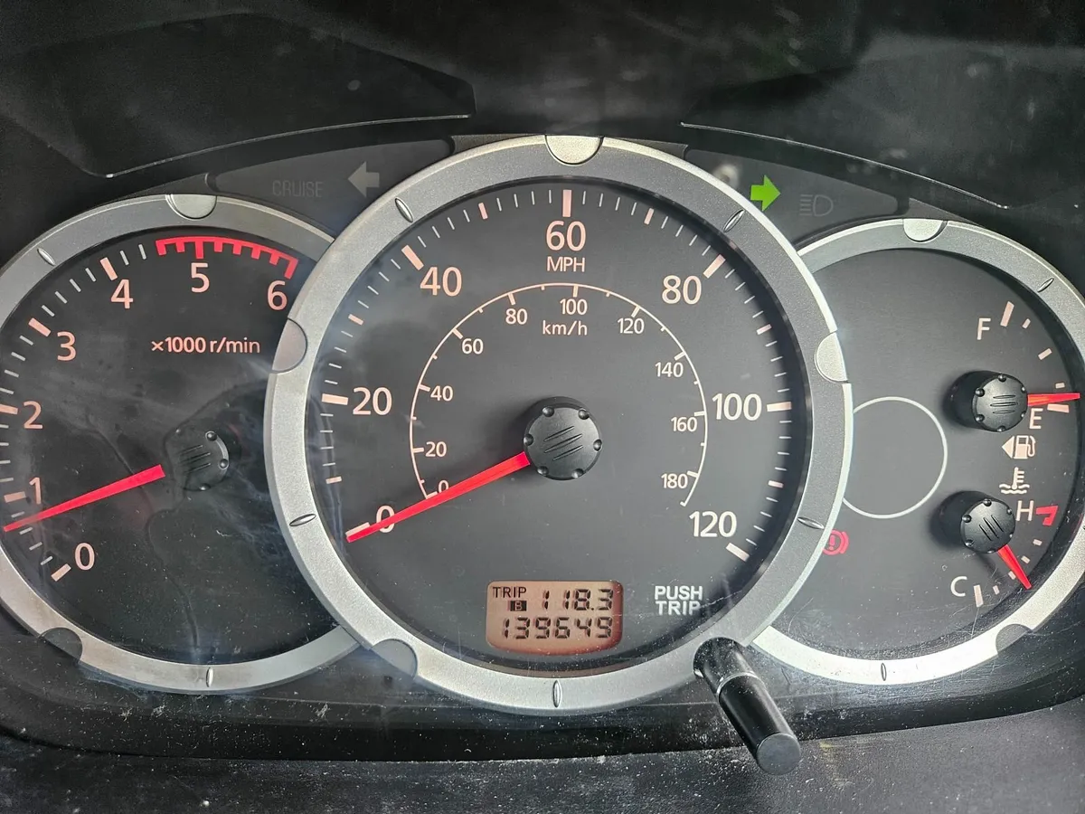 Mitsubishi L200 2010 - Image 2