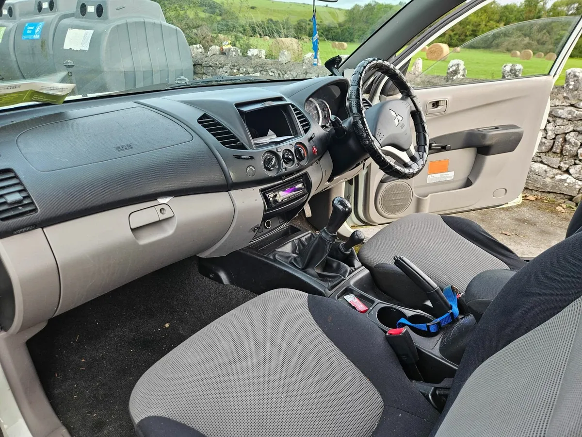 Mitsubishi L200 2010 - Image 3
