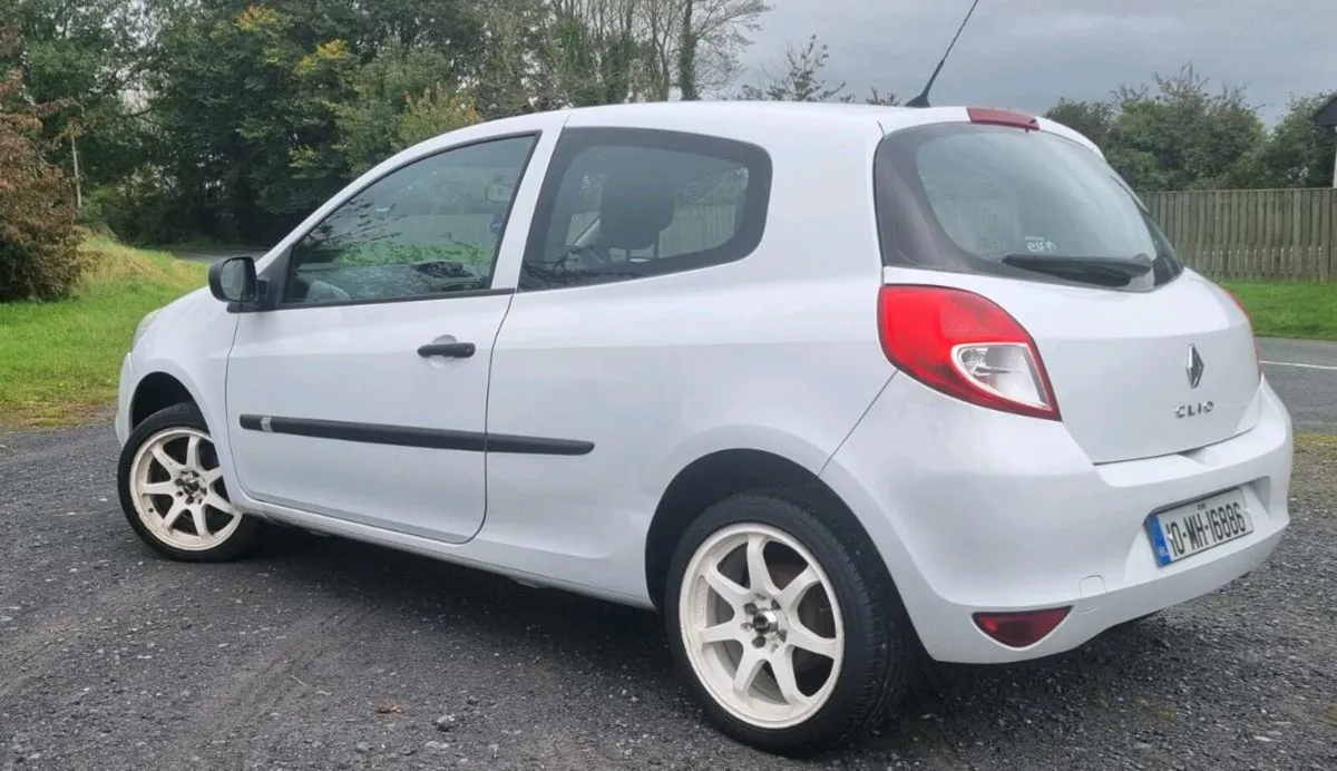 Mint Clio  new Nct today 06/26 - Image 3
