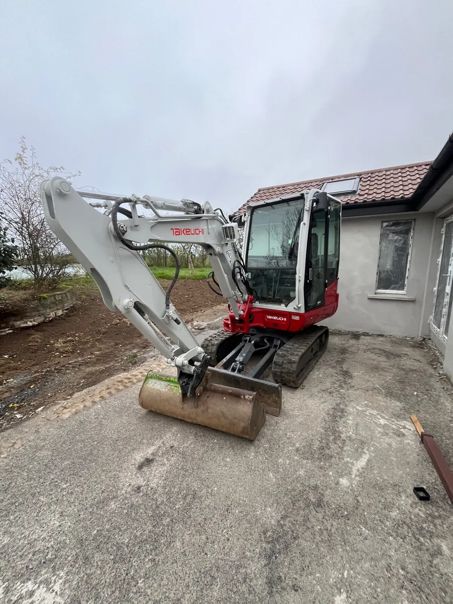 Takeuchi TB 230 - Image 3