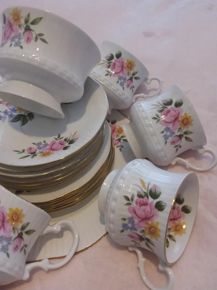 Fine bone china - Image 4