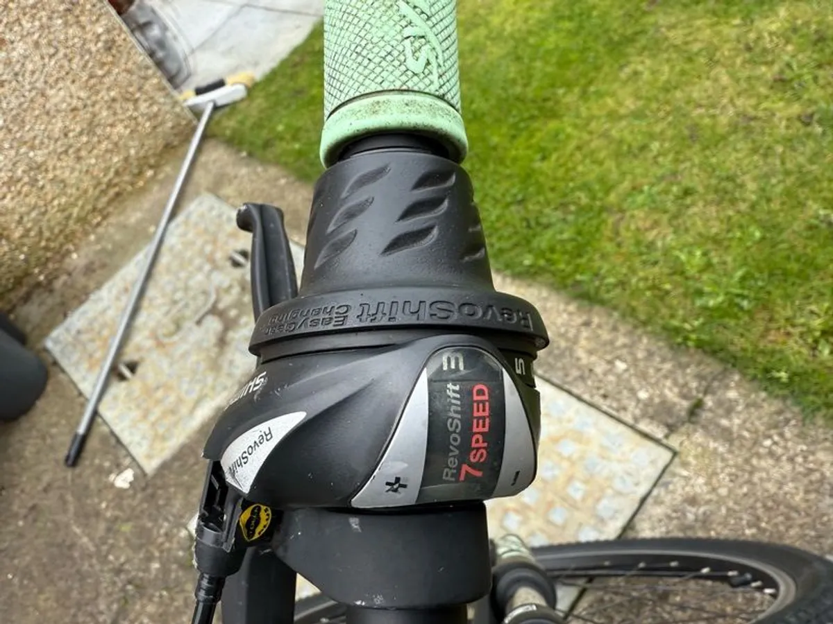 Scott Contessa 24 rigid blue 8 speed - Image 2