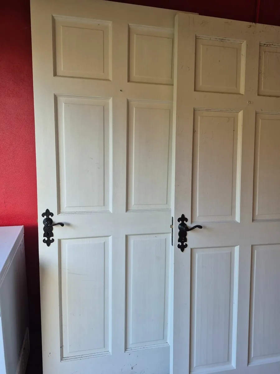 Inside doors - Image 1