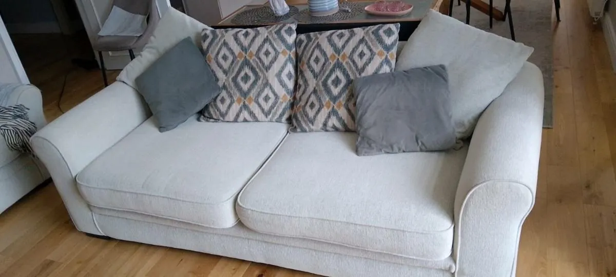 4 Seater Couch - Image 1