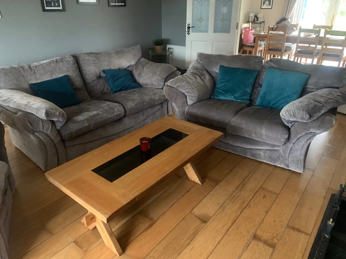 4 piece sitting room grey suite - Image 1