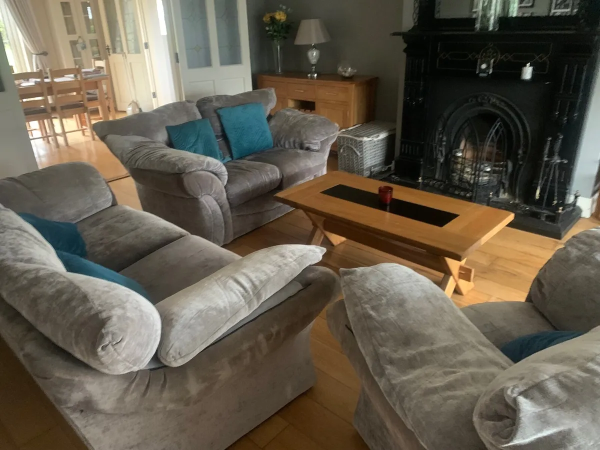 4 piece sitting room grey suite - Image 3