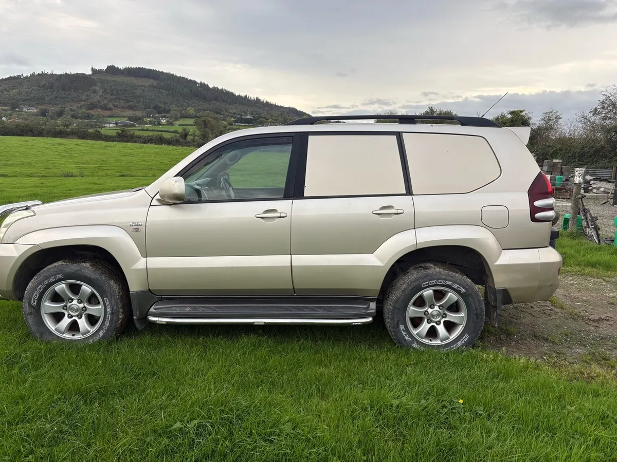 2006 Toyota Landcruiser - Image 2