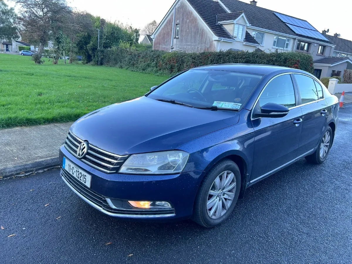 VW PASSAT 2011 1.6 L TDI Excellent condition - Image 3