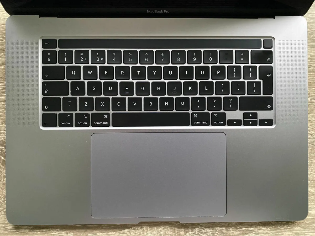 Apple MacBook Pro 16-inch (2019) i7 | 16GB | 512GB - Image 4