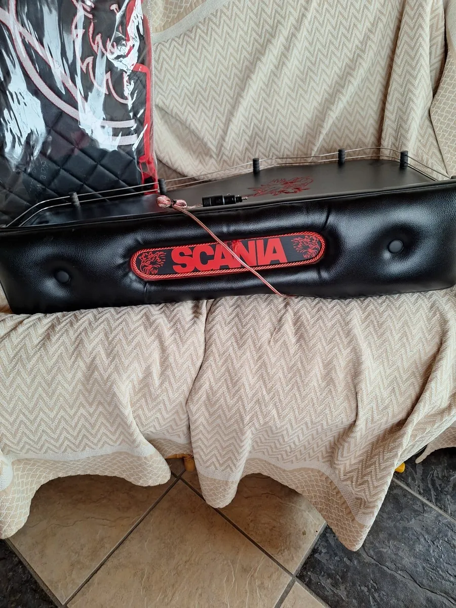 Scania next generation R dash table and floor mats - Image 4
