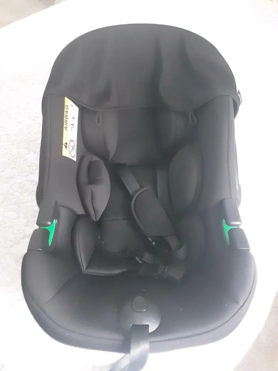 Baby car seat - Image 1
