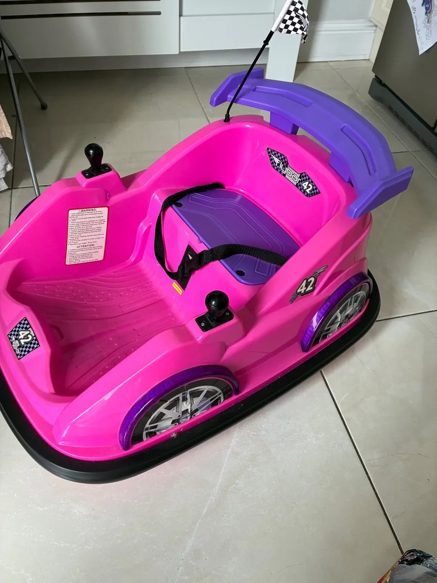Kids electronic bumper car ride on - Image 2