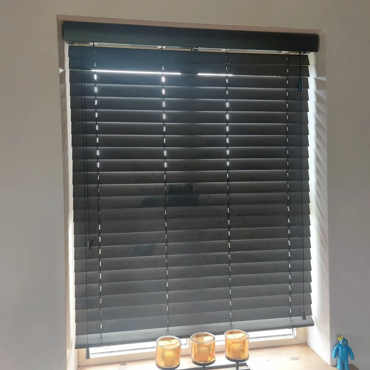 Blinds - Image 1