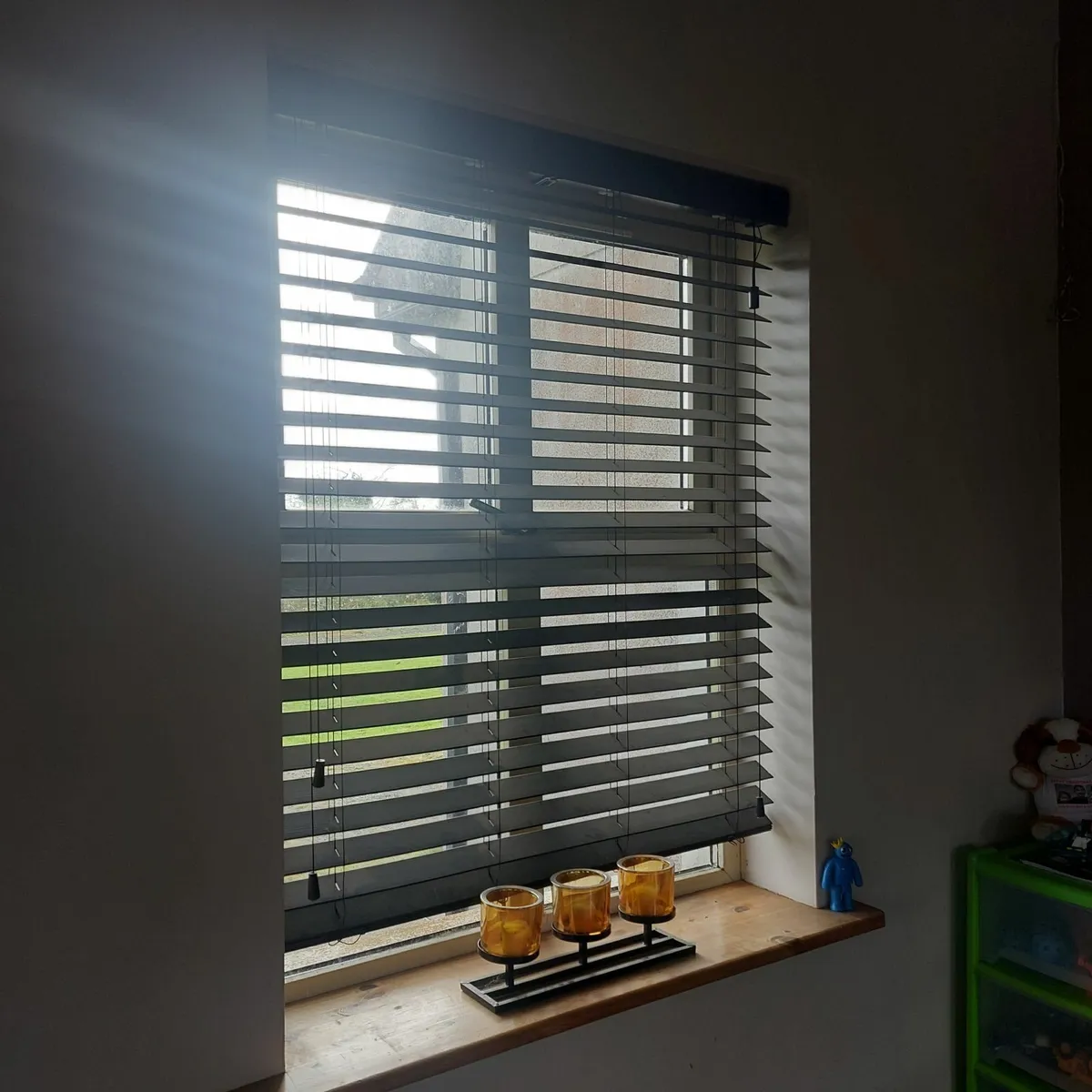 Blinds - Image 2