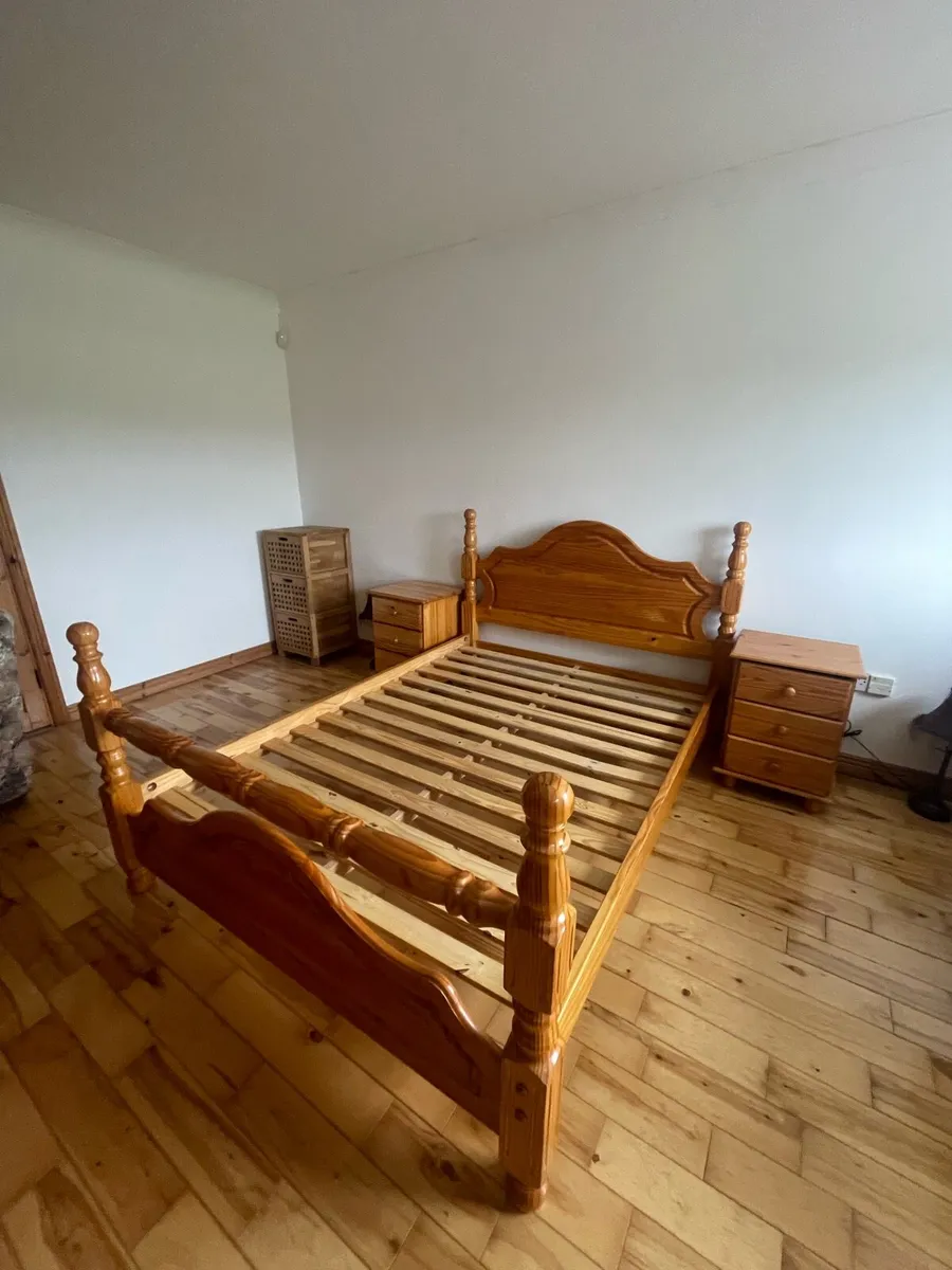 A double bed with two lockers - Image 1