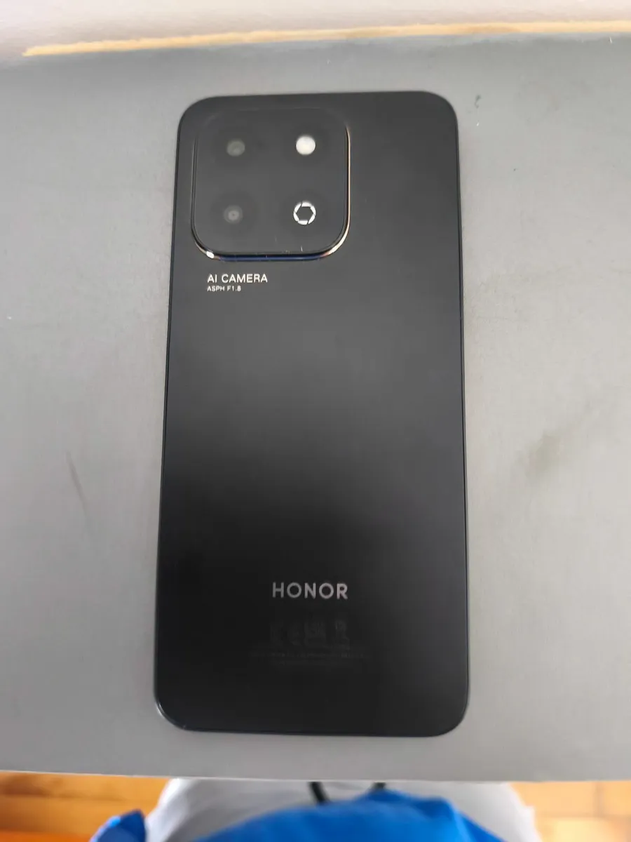Phone - Image 2