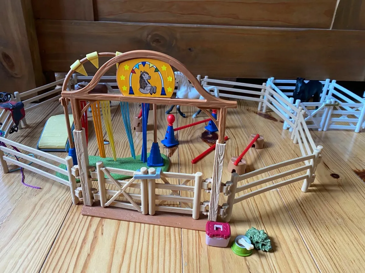 Schleich Horse Show Set - Image 1