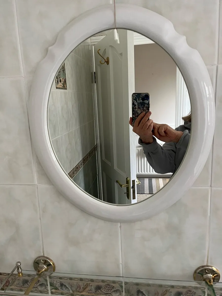 Bathroom mirror