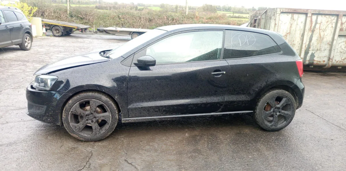 2013 VOLKSWAGEN POLO 1.2 PETROL FOR BREAKING - Image 4