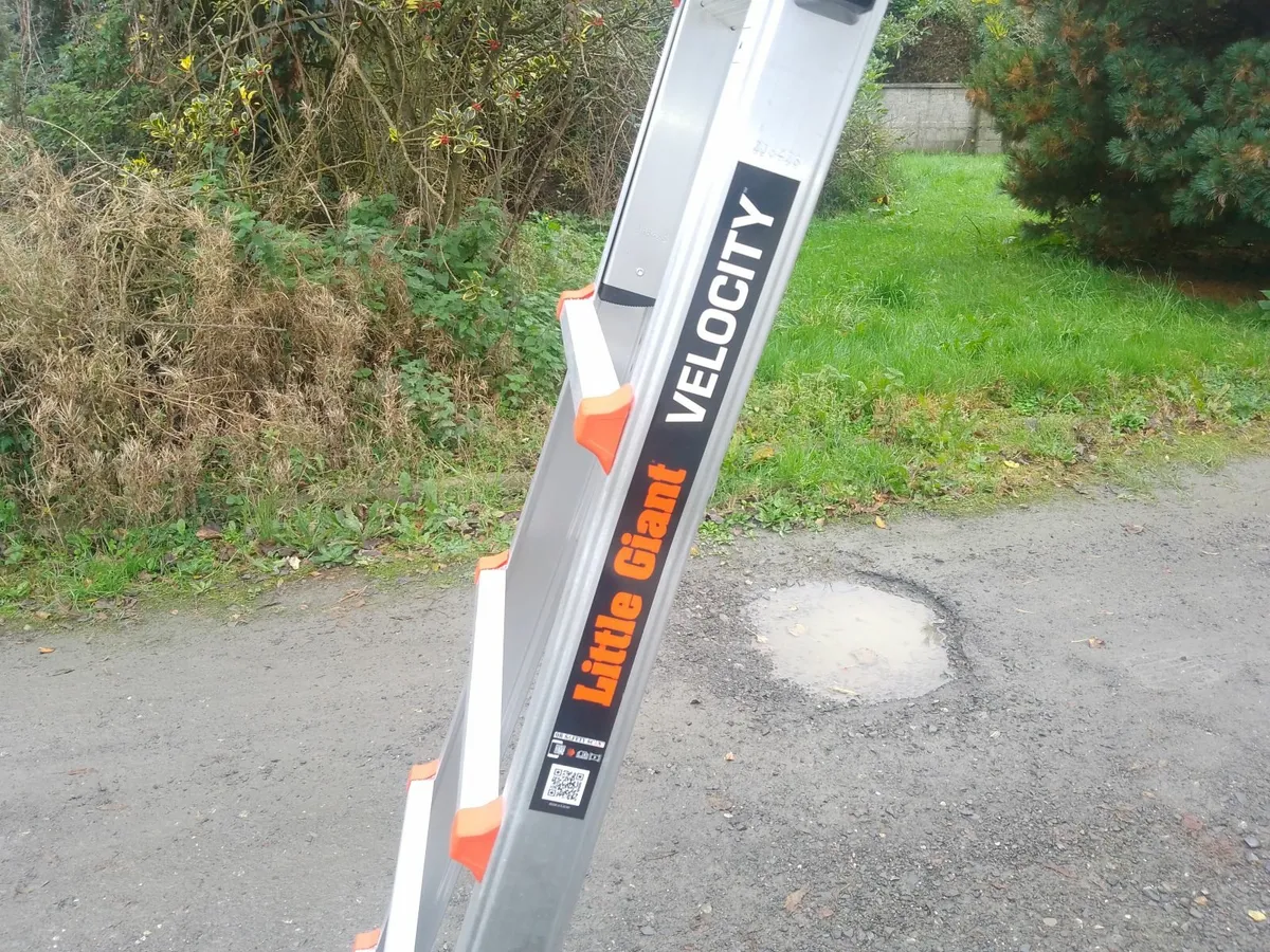 BRAND NEW LITTLE GIANT EXTENSION LADDER - Image 2