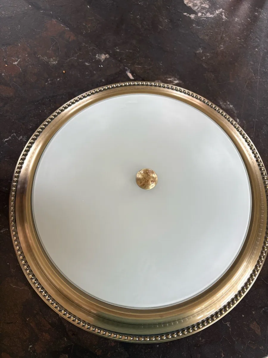 Ceiling light
