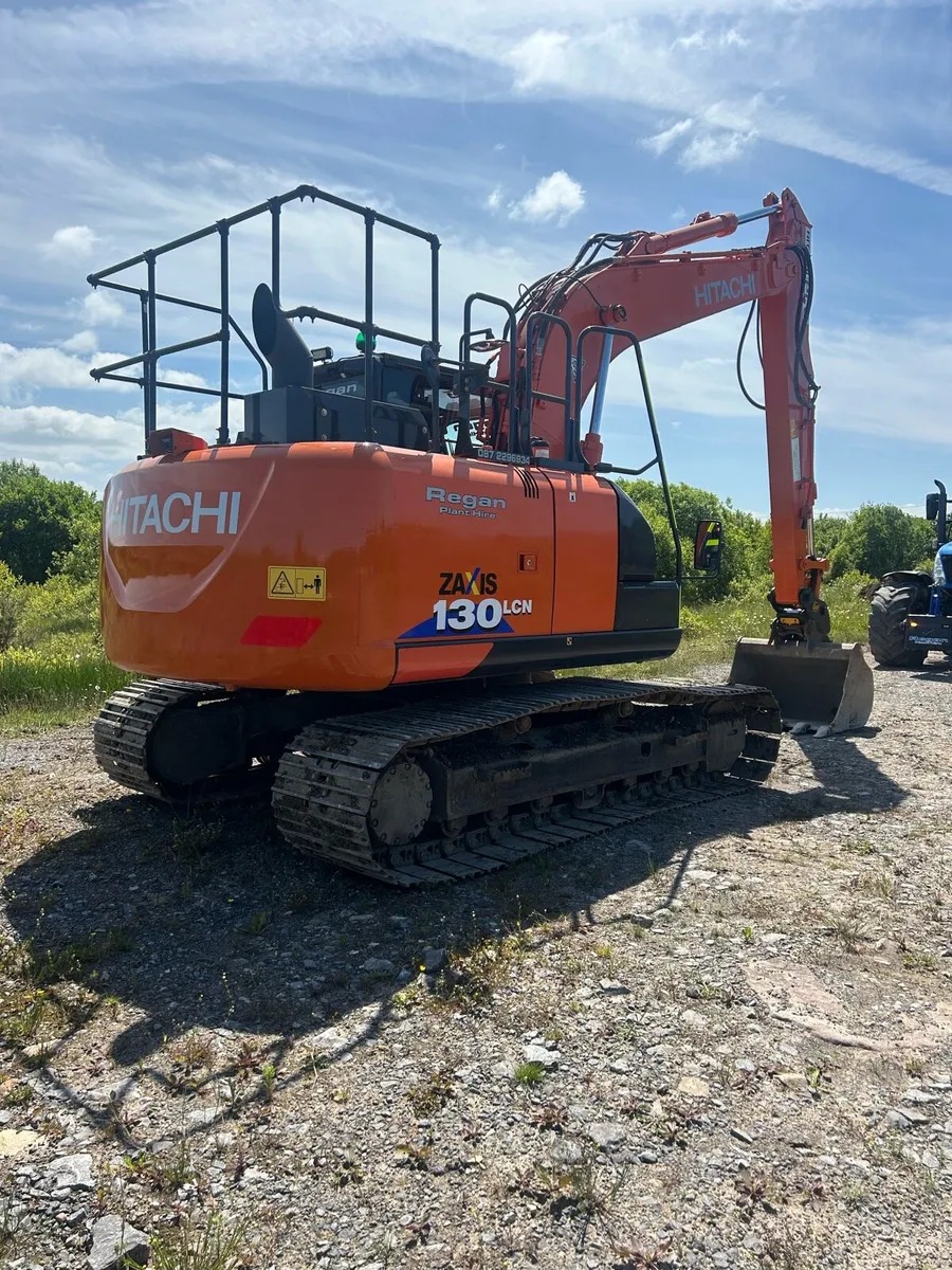 hitachi 130 - Image 2