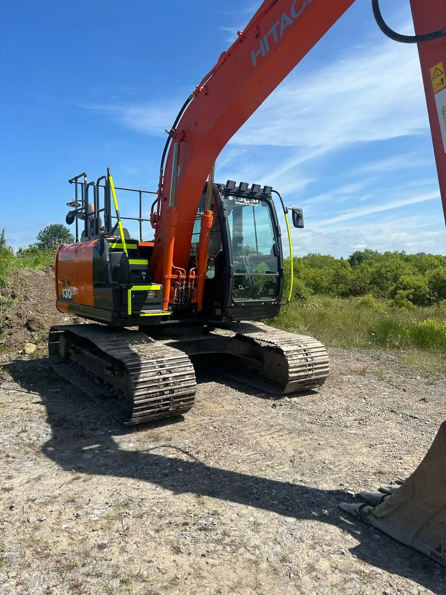 hitachi 130 - Image 3