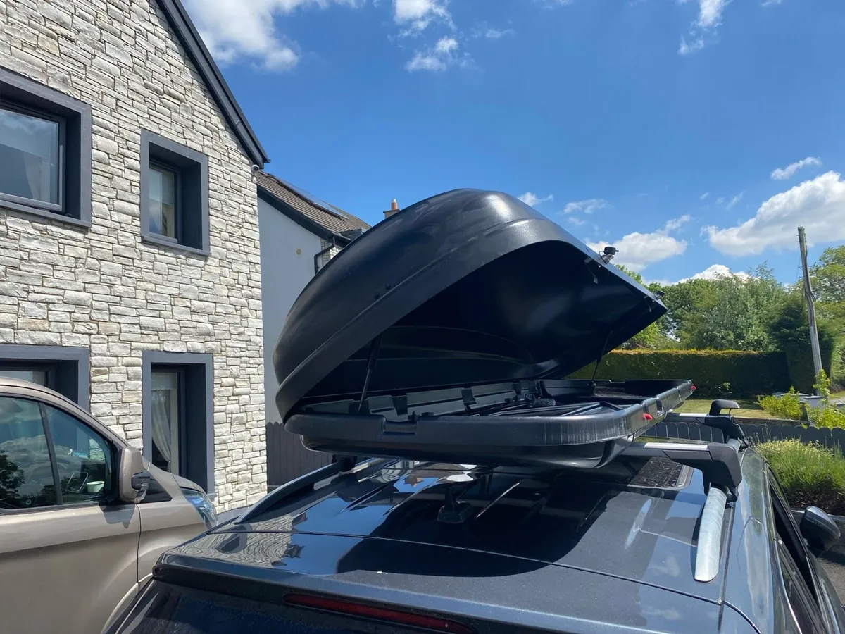 Volkswagen roof box and bars - Image 1