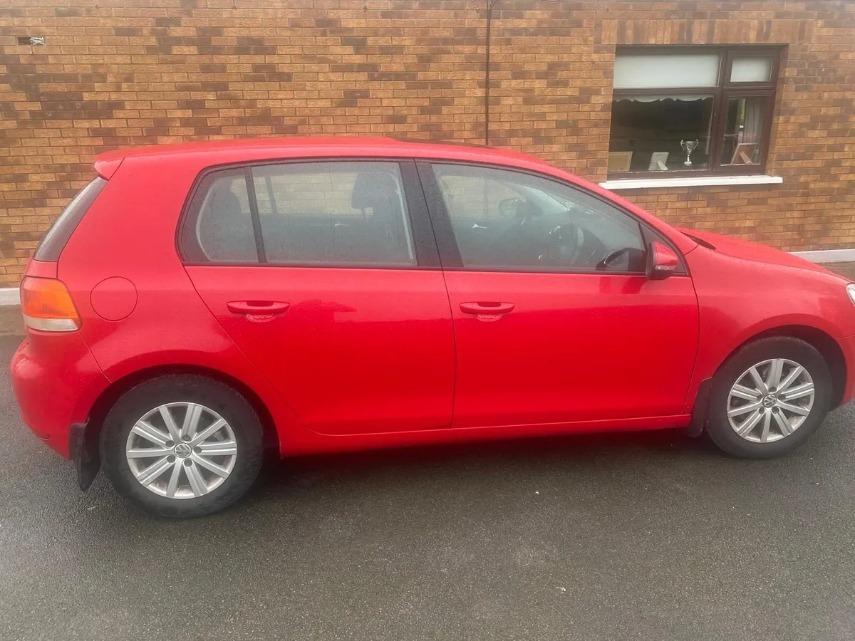 Volkswagen Golf - Image 4